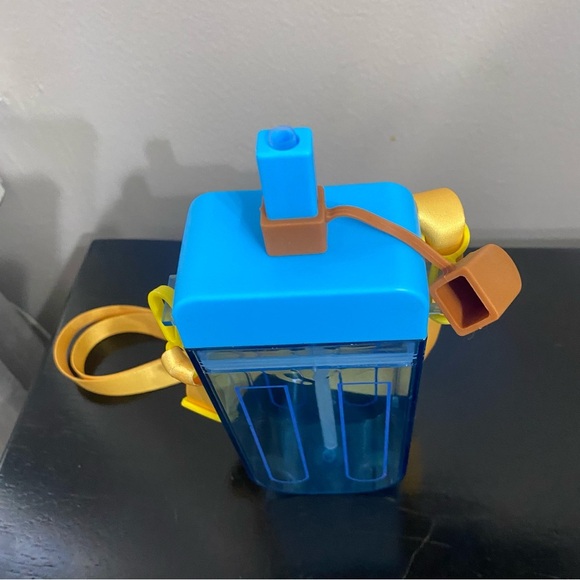 290 ML Cute Straw Water Bottle Ice Cream Popsicle Cup With Shoulder Strap Unisex - Picture 5 of 6